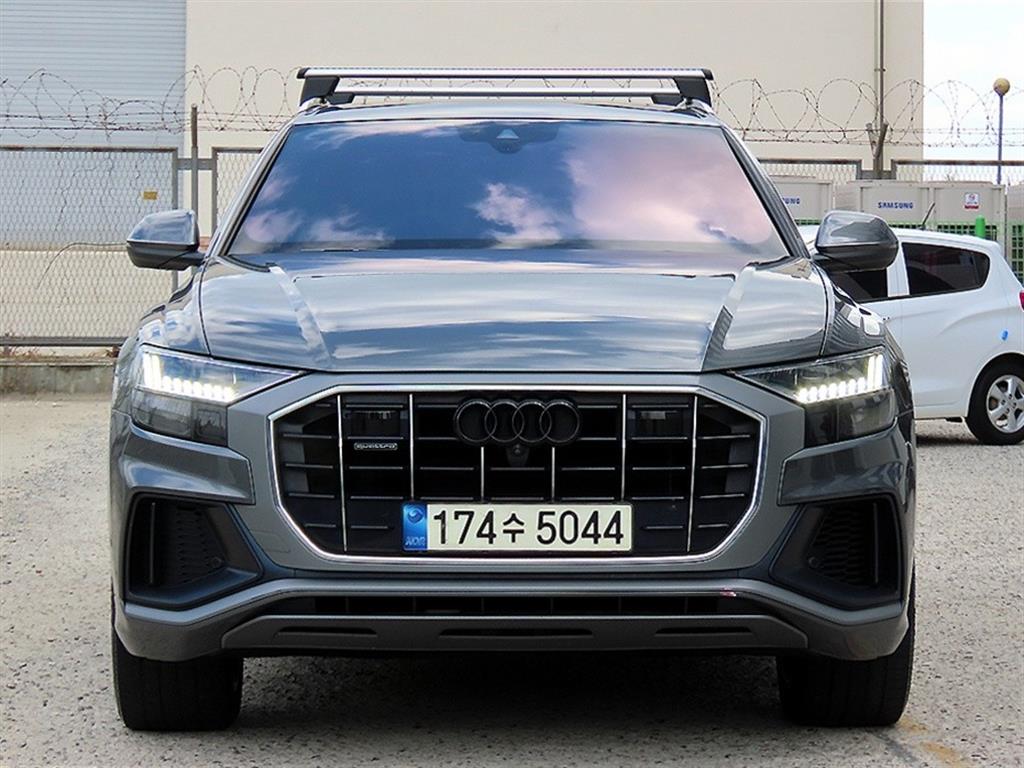 아우디 Q8 50 TDI 콰트로 프리미엄 사진