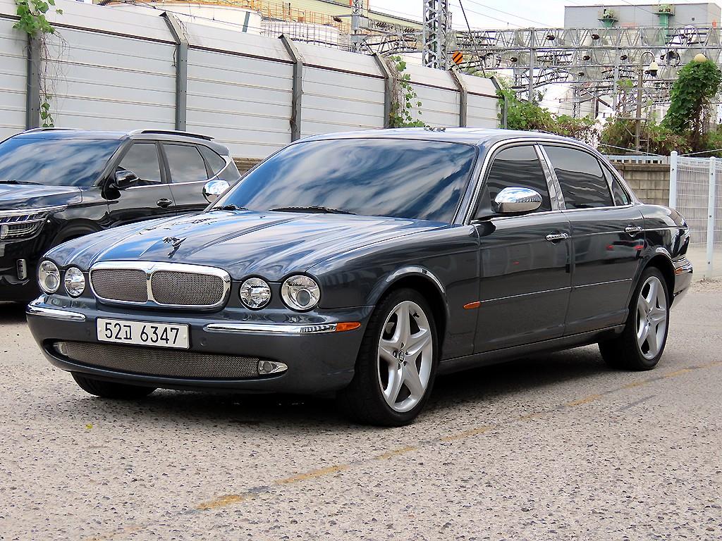 재규어 XJ 4.2 V8 사진 2/20