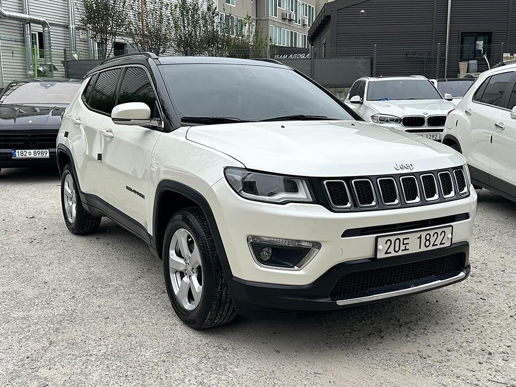지프 컴패스 2.4 AWD 리미티드 사진 2/20