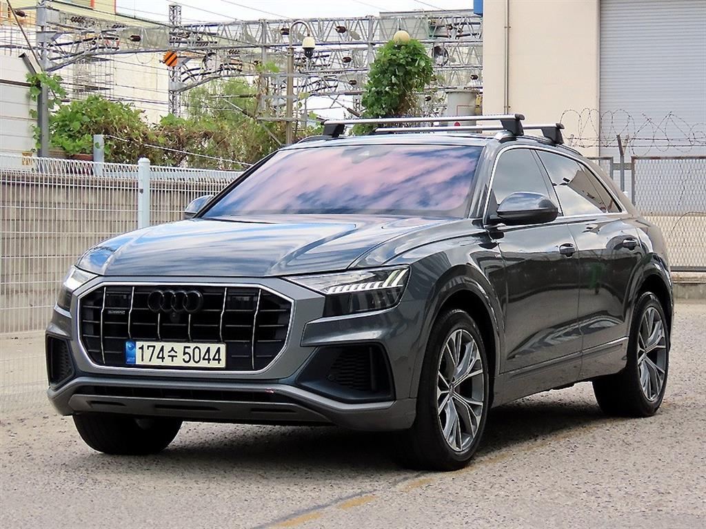 아우디 Q8 50 TDI 콰트로 프리미엄 사진 2/20