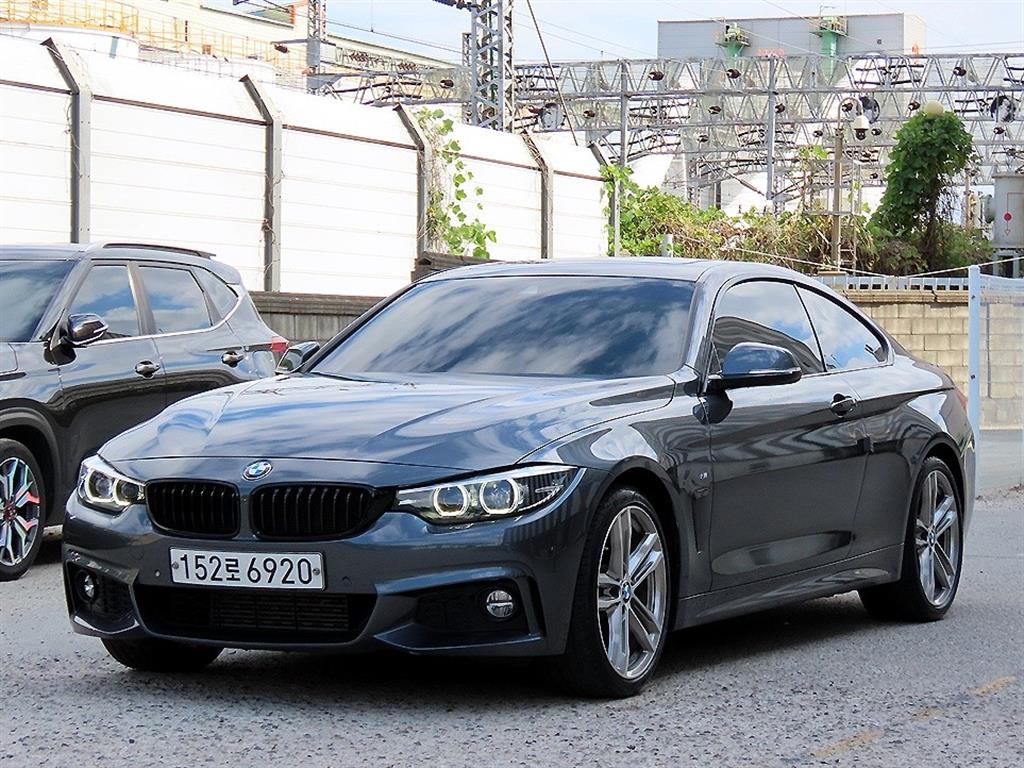BMW 4시리즈 420d 쿠페 M 스포츠 사진 2/20