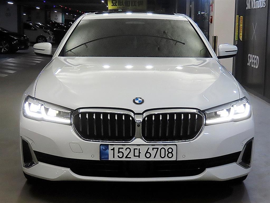 BMW 5시리즈 530i 럭셔리 사진