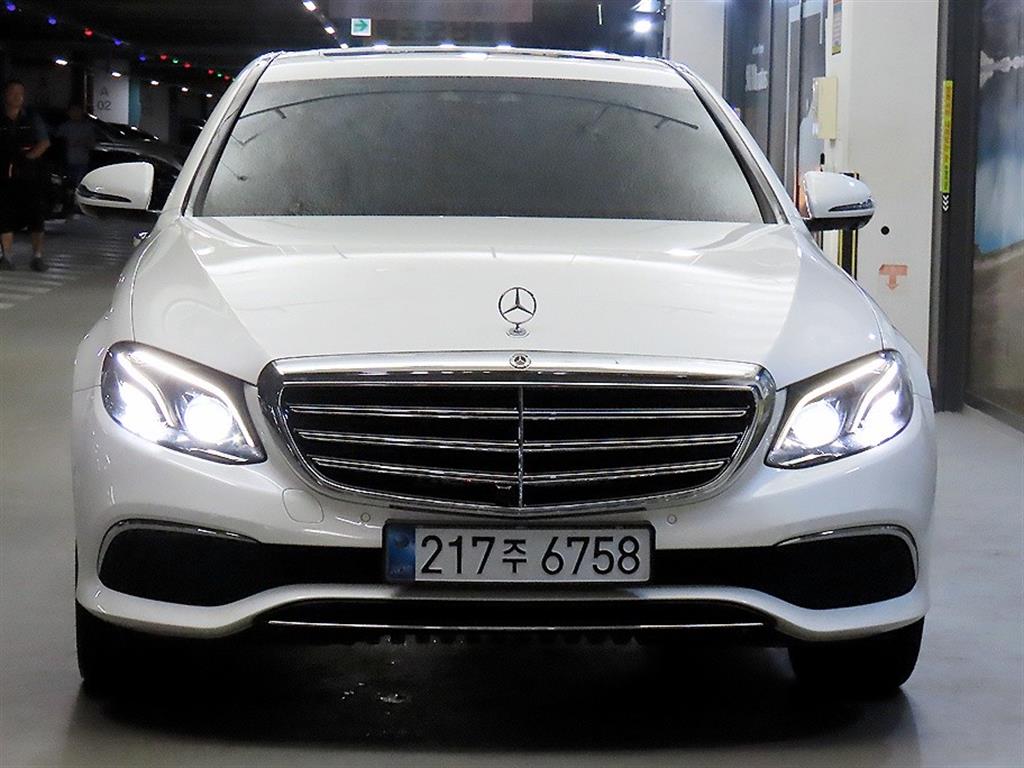 벤츠 E 클래스 E300 익스클루시브 사진