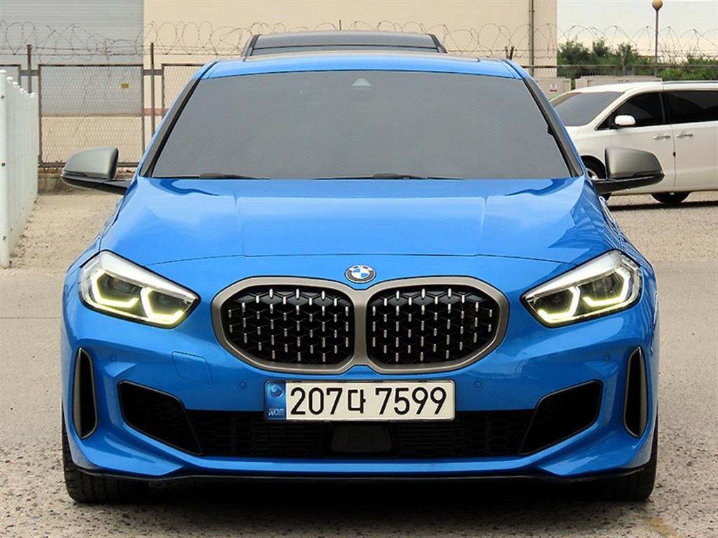 BMW 1시리즈 M135i xDrive 퍼스트 에디션 사진