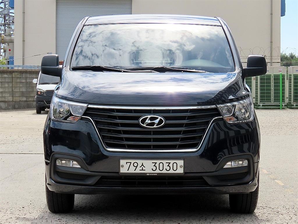 현대 스타렉스 2WD 웨건 12인승 스마트 사진