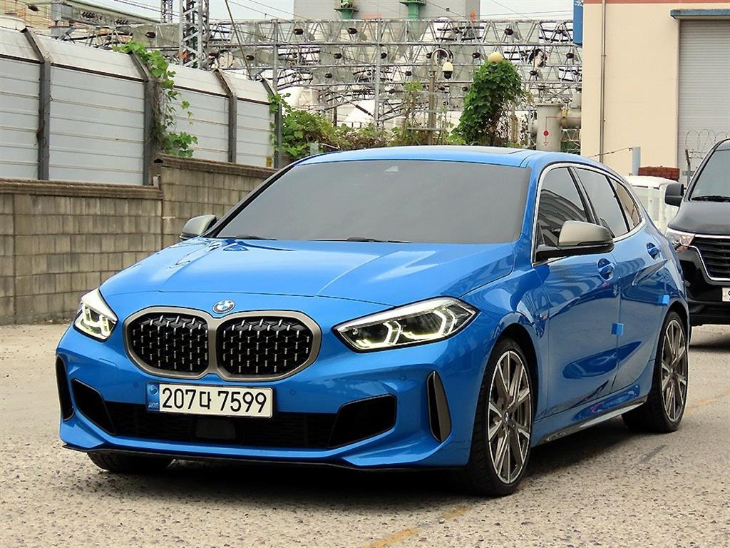 BMW 1시리즈 M135i xDrive 퍼스트 에디션 사진 2/20