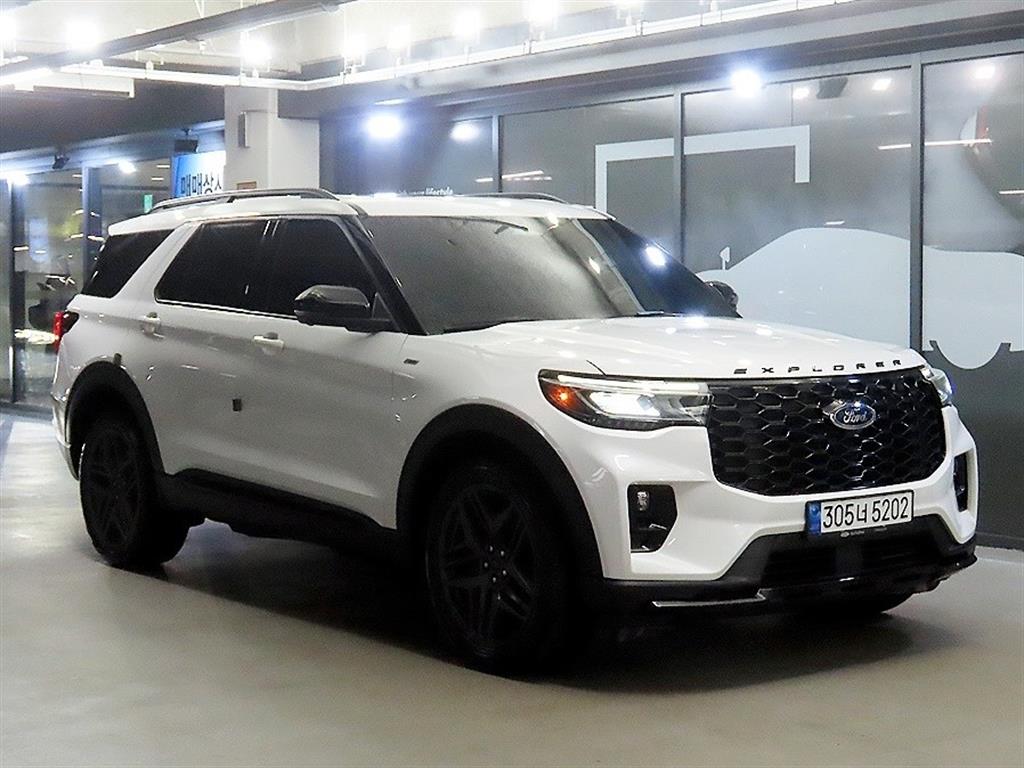 익스플로러 6세대 2.3 AWD ST-라인 2025년식