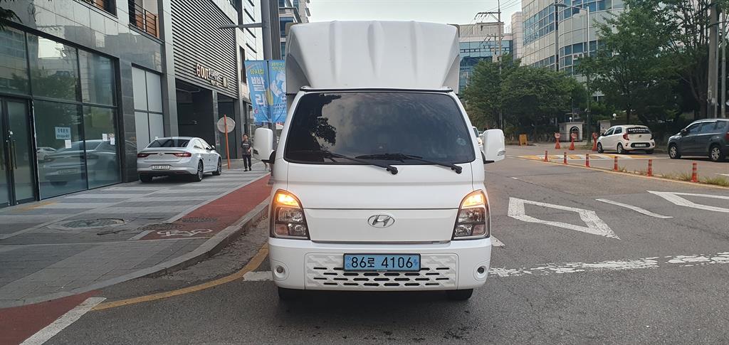 현대 포터2 1톤 윙바디 전기 - 중고 트럭 매물 이미지