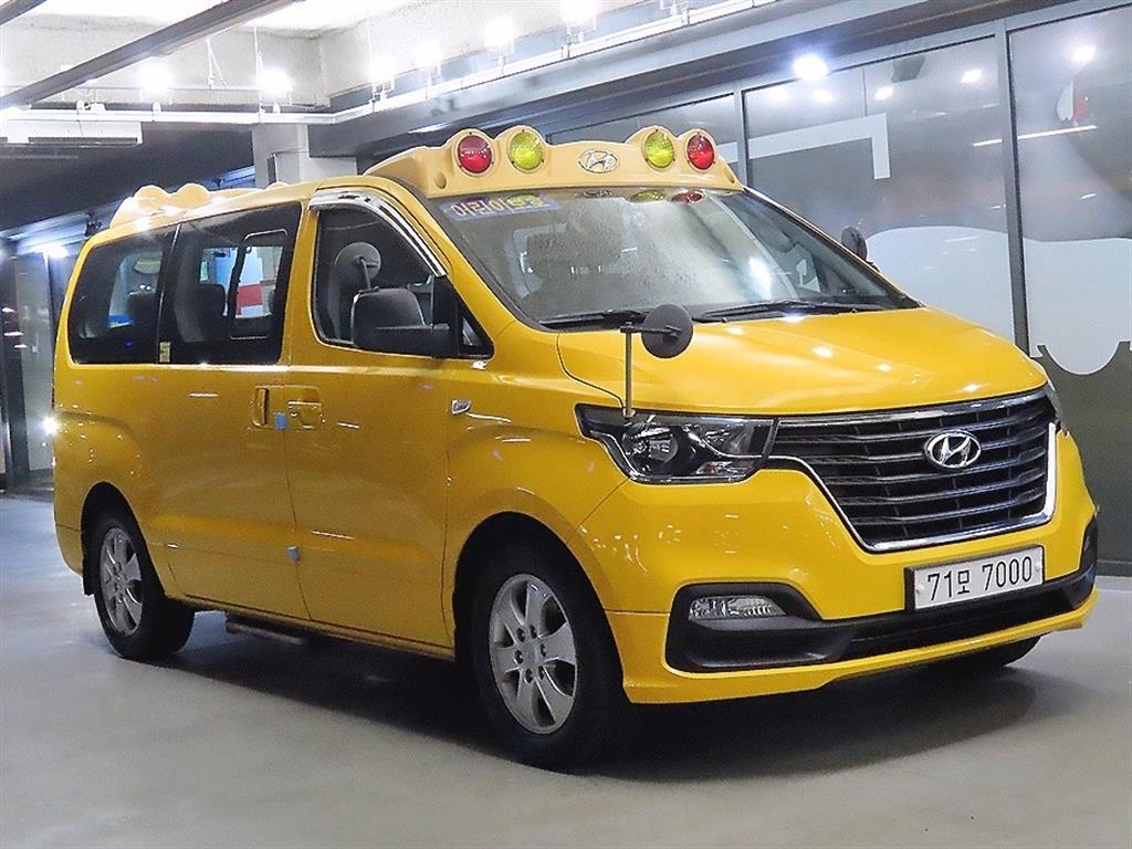 더 뉴 그랜드 스타렉스 어린이보호차 12인승 2018년식