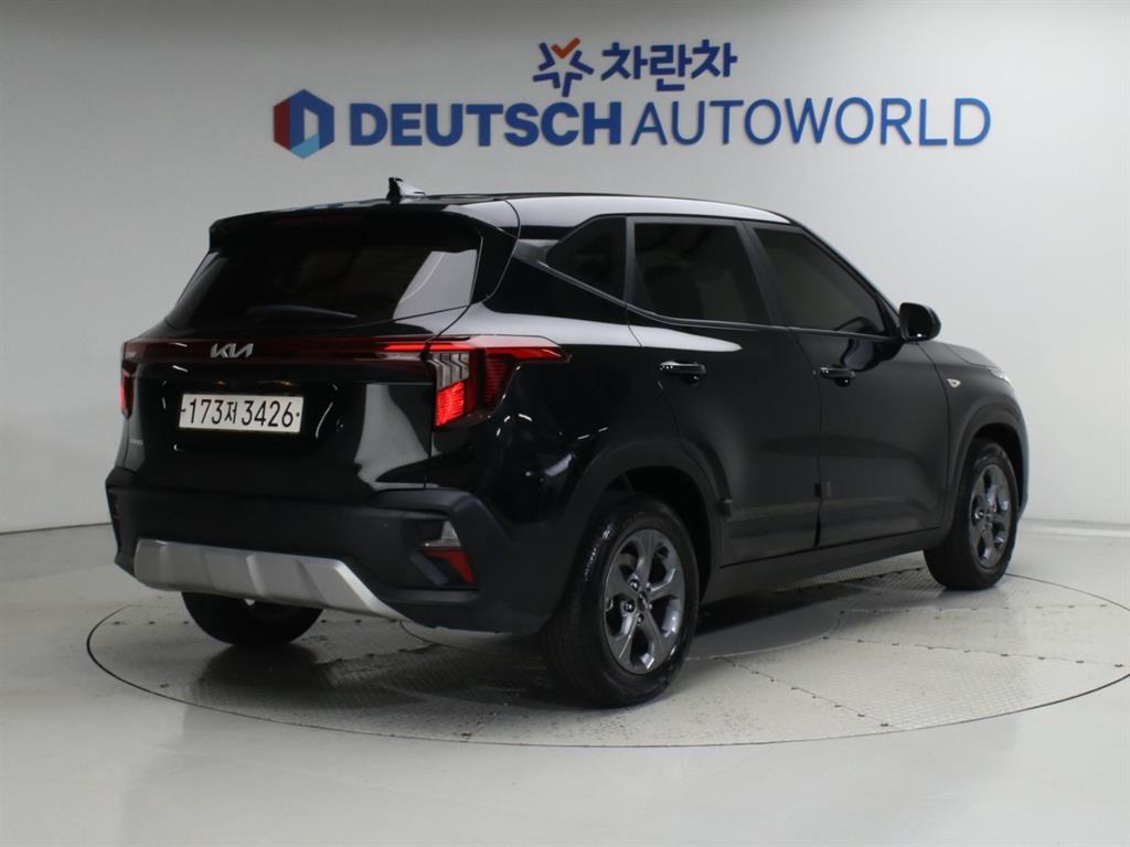 기아 셀토스 가솔린 2.0 2WD 트렌디 사진 2/20