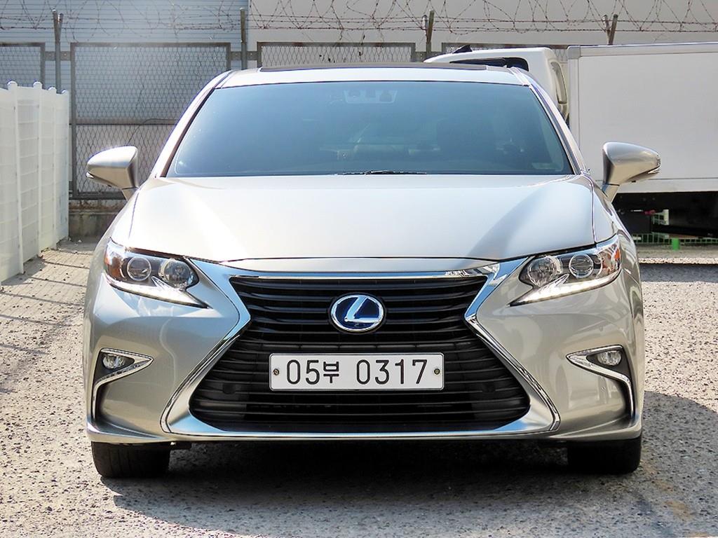 뉴ES300h 슈프림 2017년식