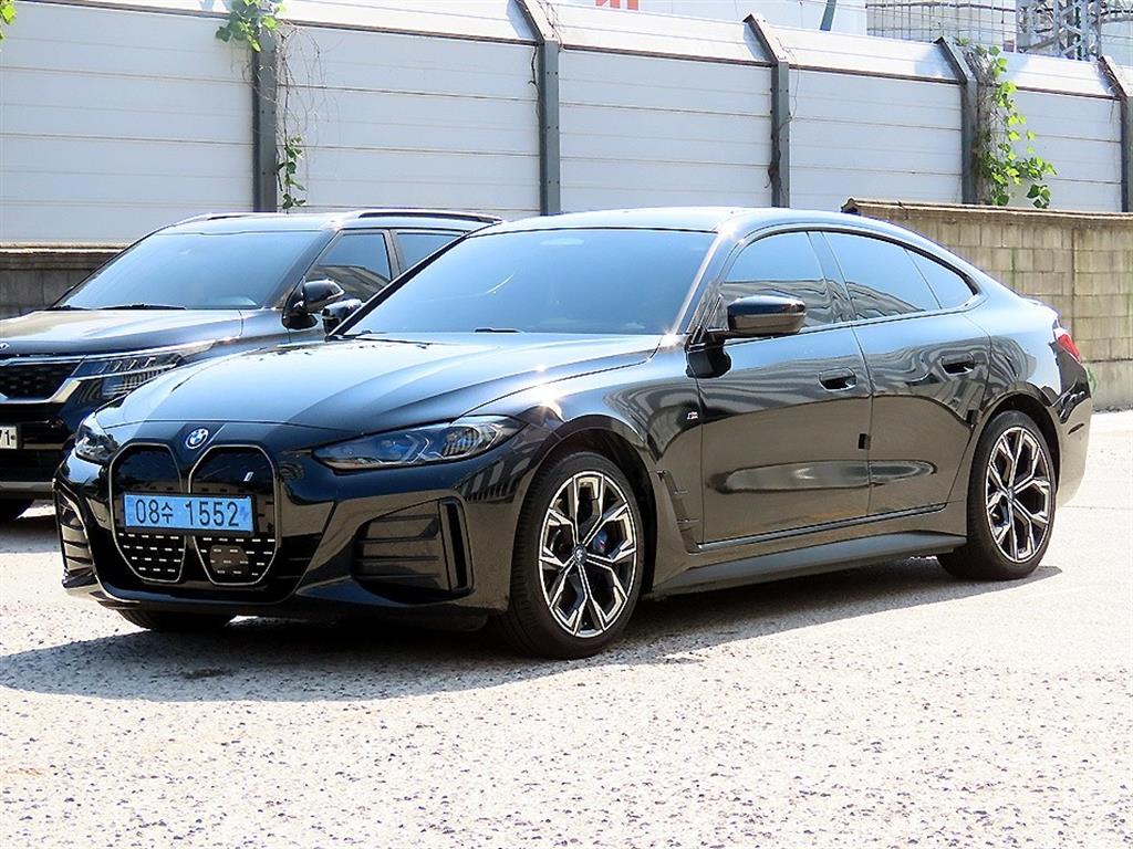 BMW i4 eDrive 40 M 스포츠 프로 사진 2/20