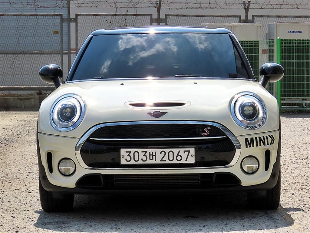 MINI 클럽맨 기본형 사진