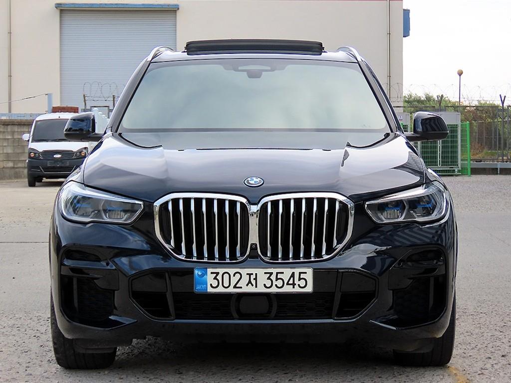 BMW X5 xDrive 45e M 스포츠 사진