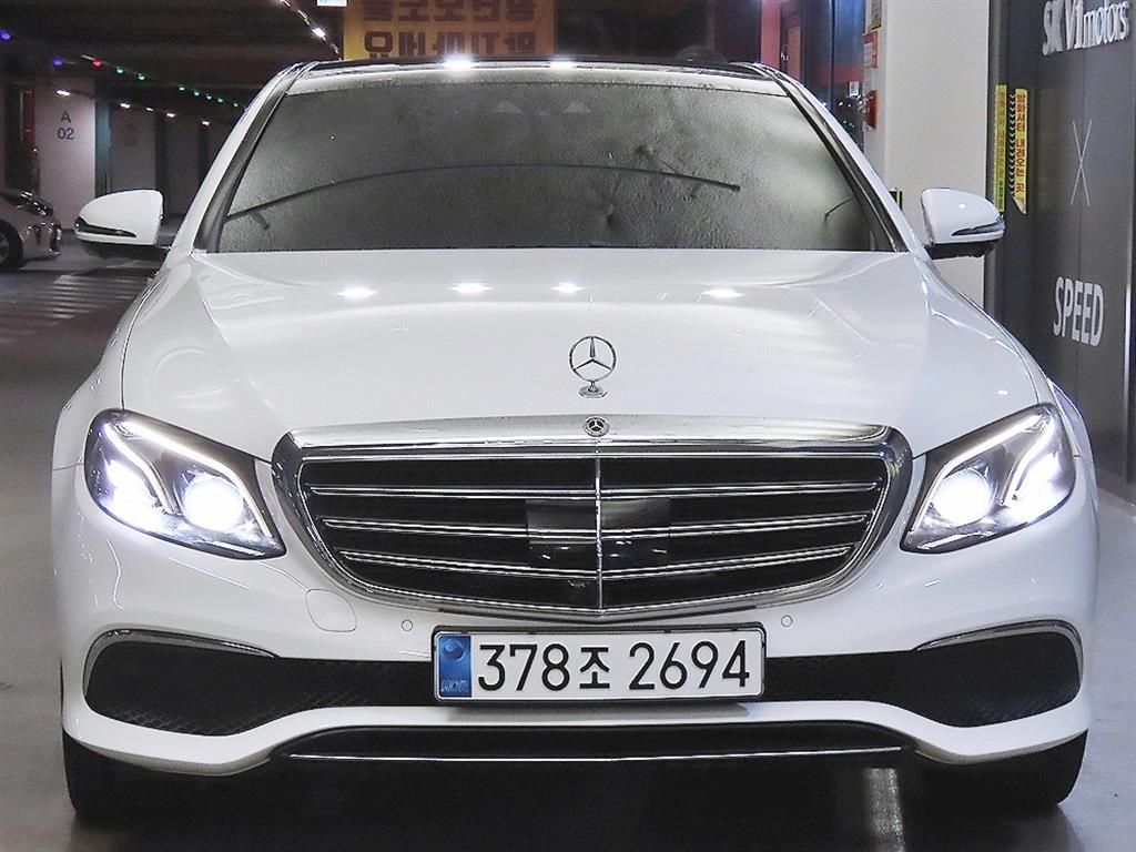 벤츠 E 클래스 E450 4MATIC 익스클루시브 사진
