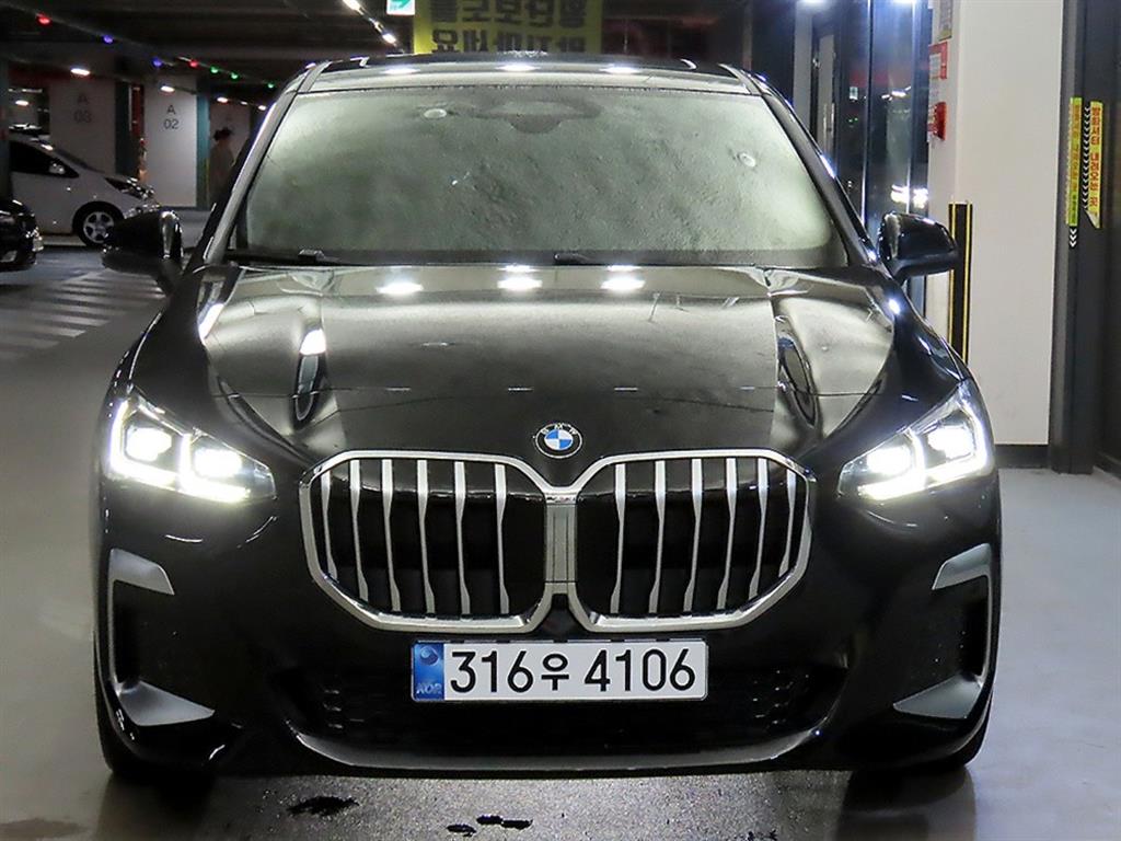 BMW 2시리즈 220i 럭셔리 사진