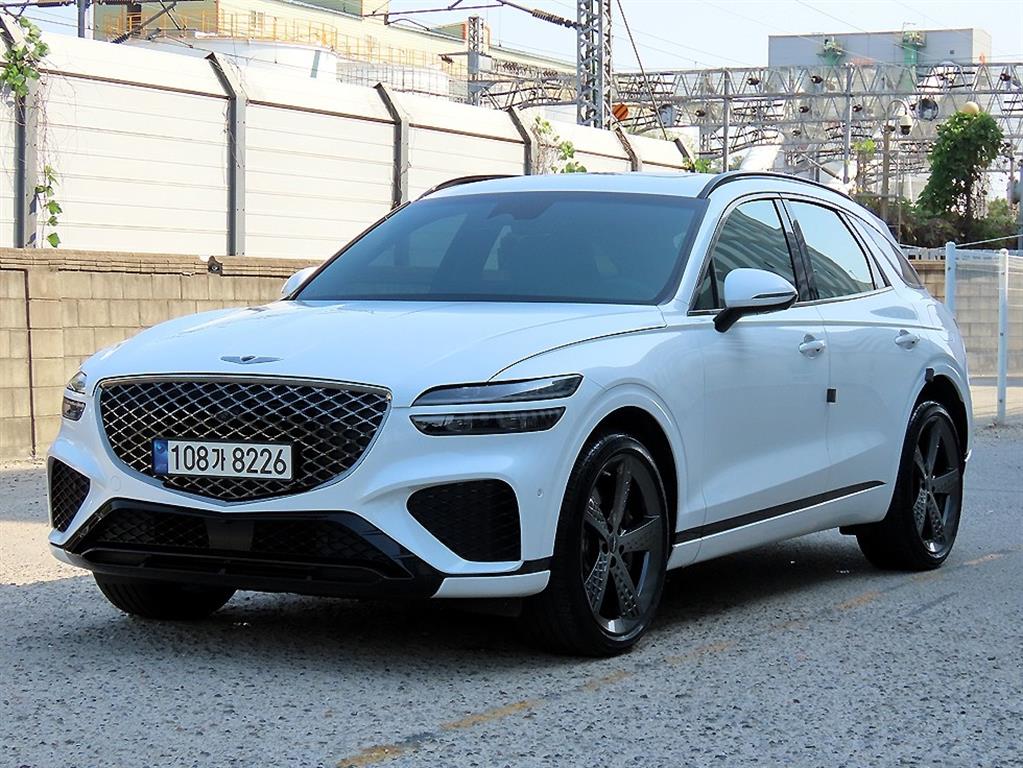 제네시스 GV70 2.5T 가솔린 2WD 스포츠 사진 2/20