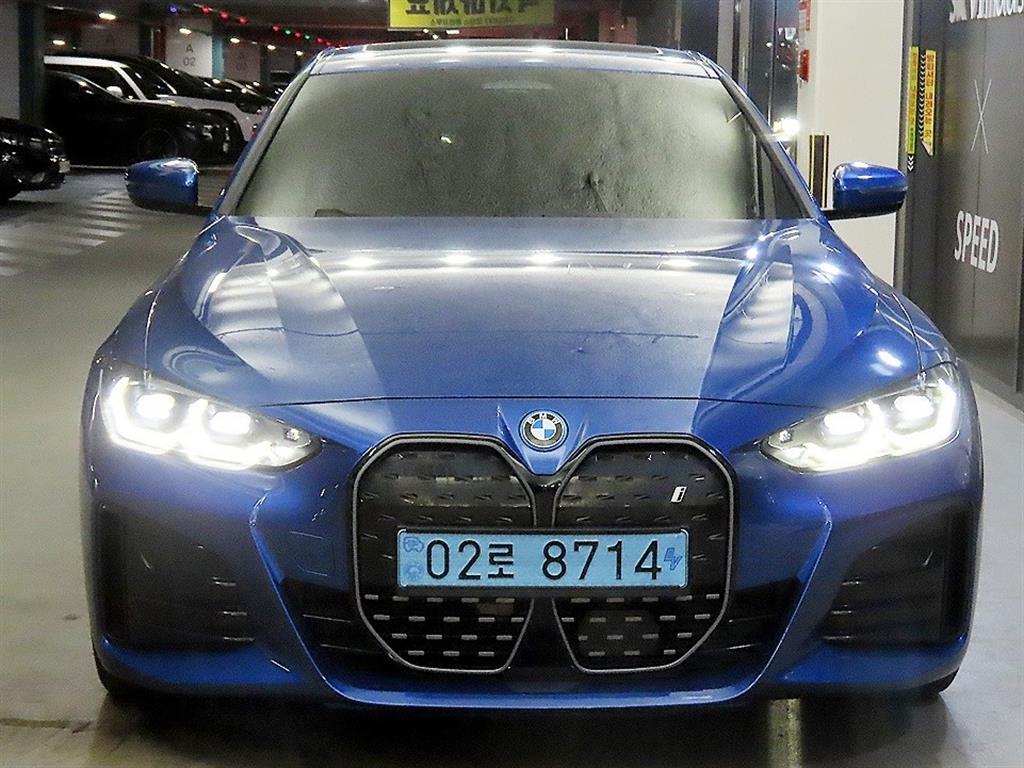 BMW i4 eDrive 40 M 스포츠 프로 사진