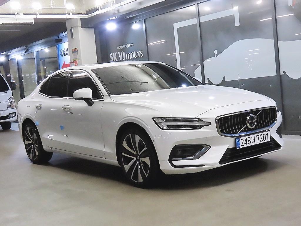 S60(3세대) B5 얼티메이트 브라이트 2024년식