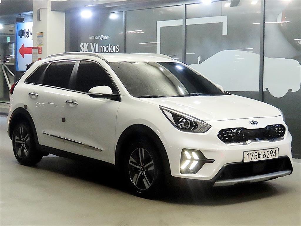 더 뉴 니로 1.6 HEV 프레스티지 2020년식