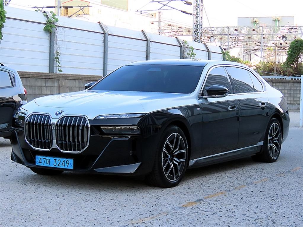 BMW i7 xDrive 60 M 스포츠 이그제큐티브 팩 사진 2/20