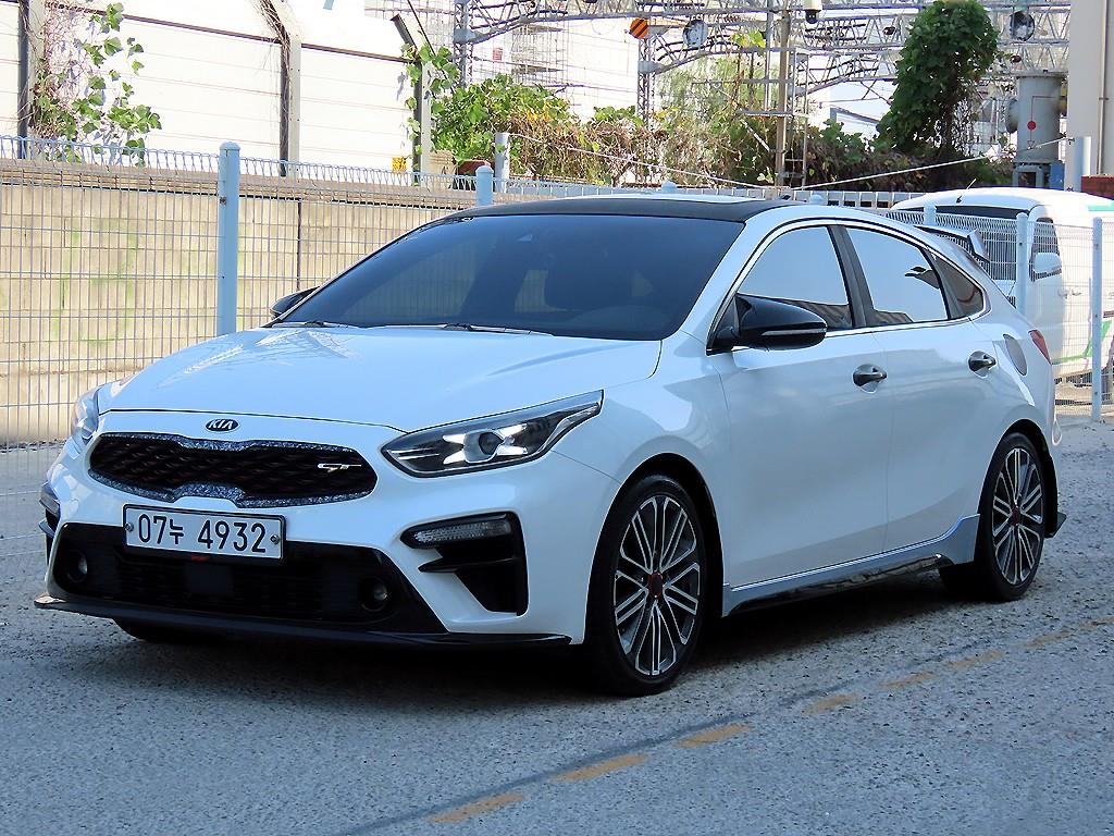 기아 K3 5도어 GT 플러스 사진 2/19