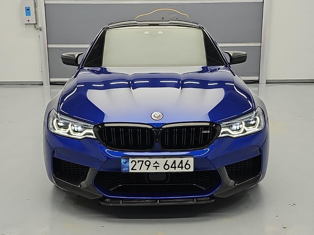 BMW 5시리즈 M5 세단 사진 2/18