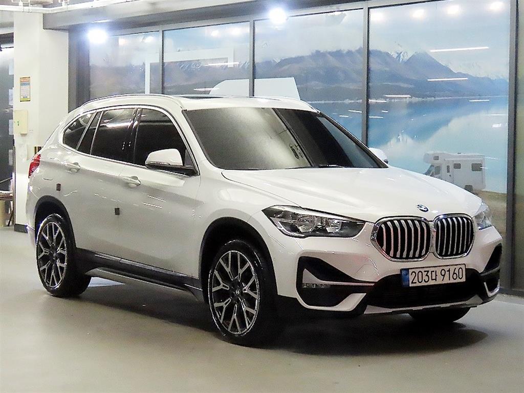 X1 (F48) xDrive 20i M 스포츠 2022년식