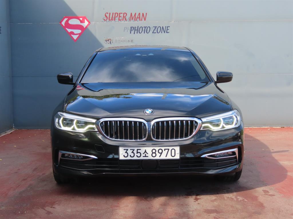 BMW 5시리즈 520d 럭셔리 플러스 사진 2/20
