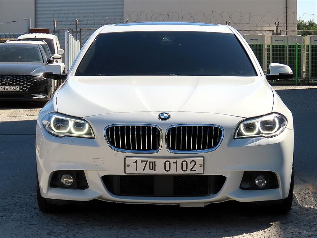 BMW 5시리즈 520d M 에어로다이나믹 사진