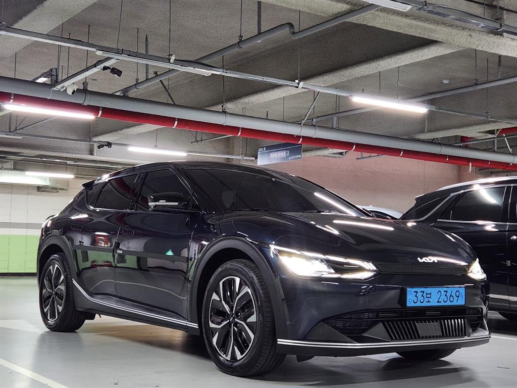 기아 EV6 스탠다드 AWD 에어 사진 2/19