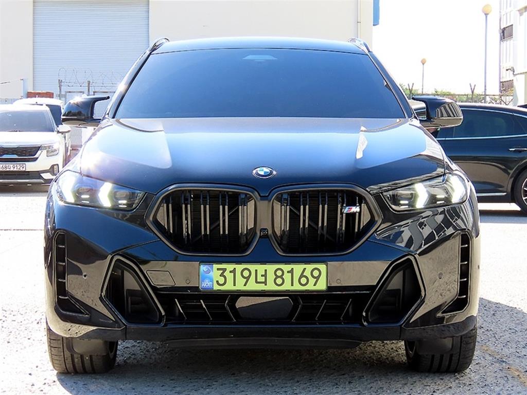 BMW X6 xDrive M60i 사진