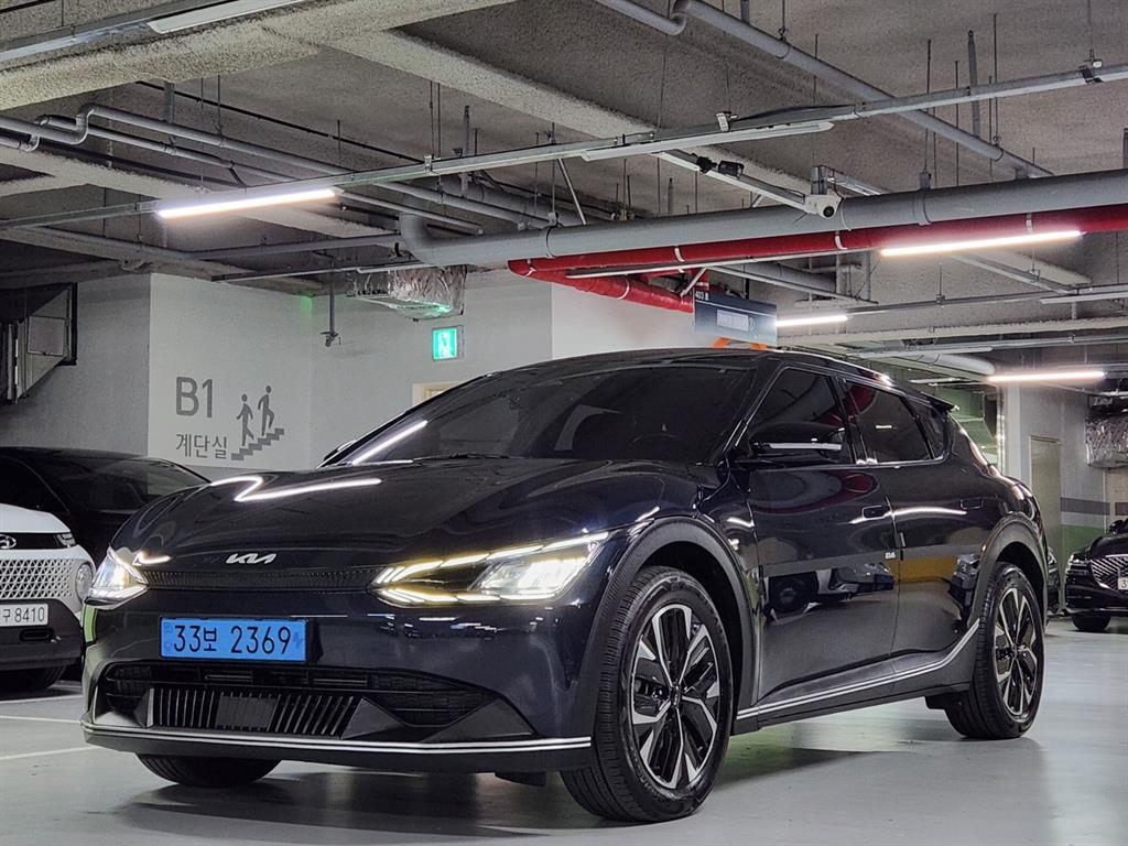 기아 EV6 스탠다드 AWD 에어 사진