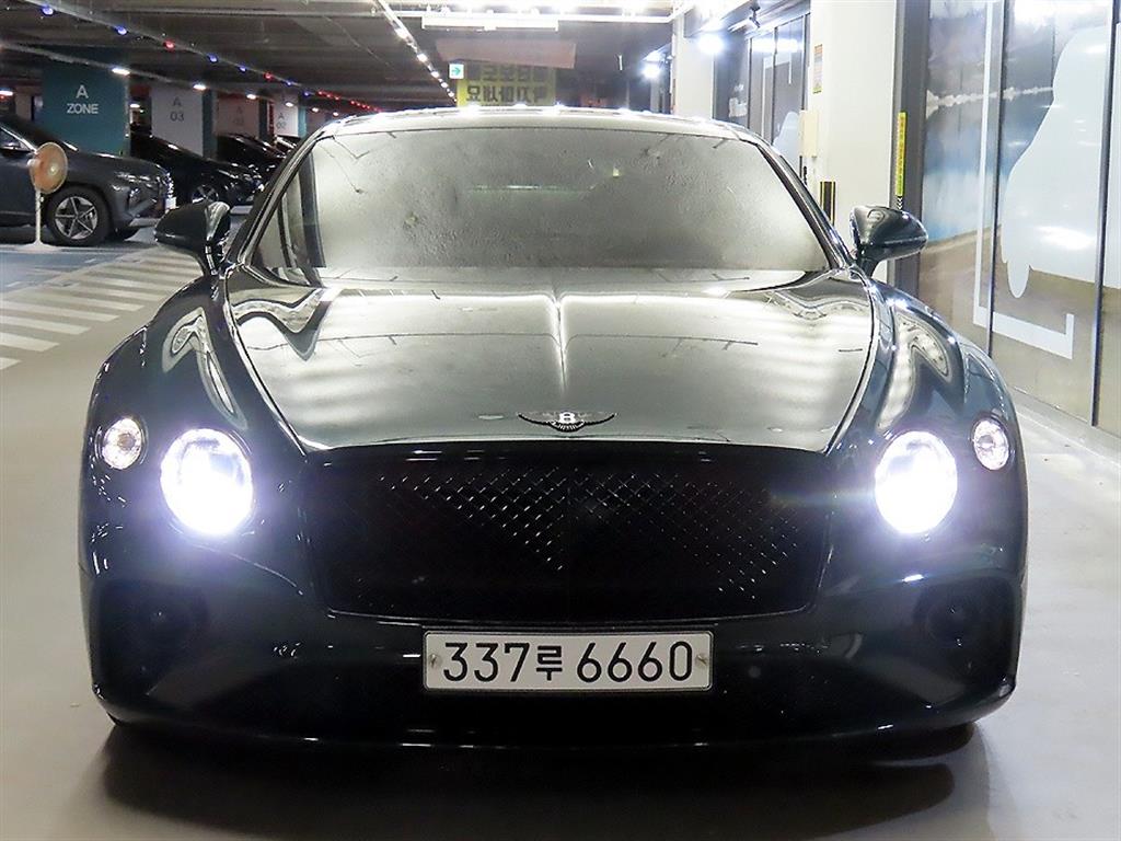 벤틀리 컨티넨탈 6.0 W12 GT 사진