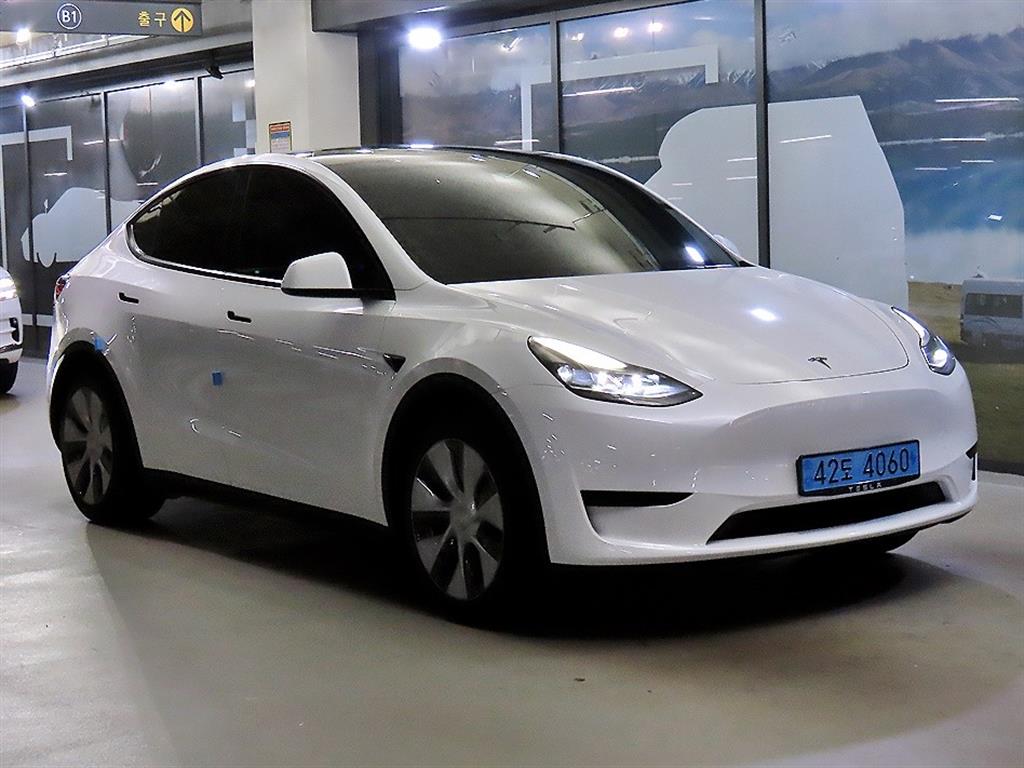 모델 Y RWD 2023년식
