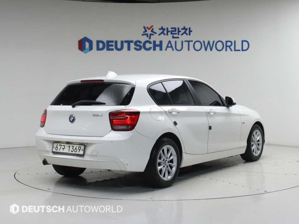 BMW 1시리즈 118d 어반 팩 1 사진 2/20