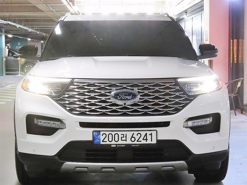 포드 익스플로러 3.0 AWD 플래티넘 사진