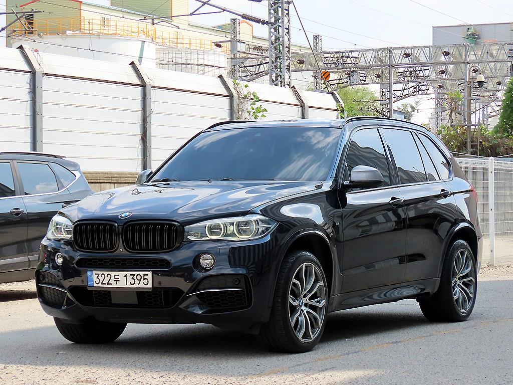 BMW X5 xDrive M50d 사진 2/20