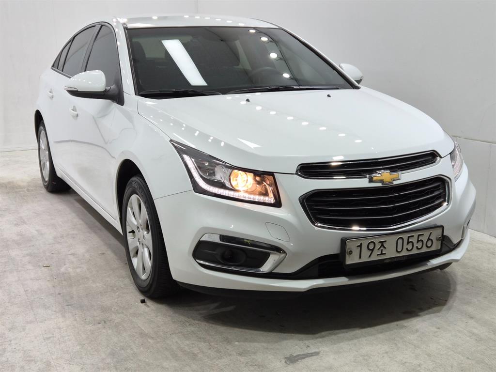 쉐보레 크루즈 1.8 LT 디럭스팩 사진 2/17