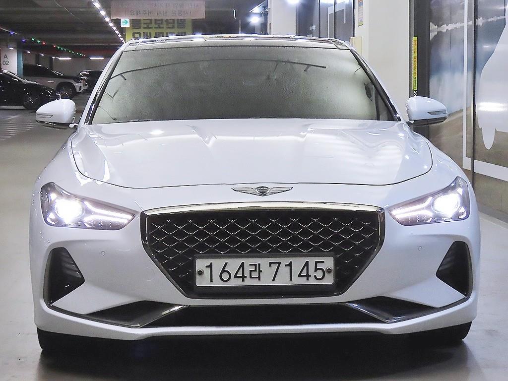 제네시스 G70 2.0T 스포츠 패키지 사진