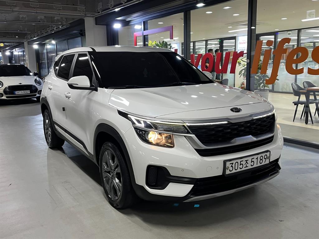 기아 셀토스 디젤 1.6 2WD 프레스티지 사진 2/19