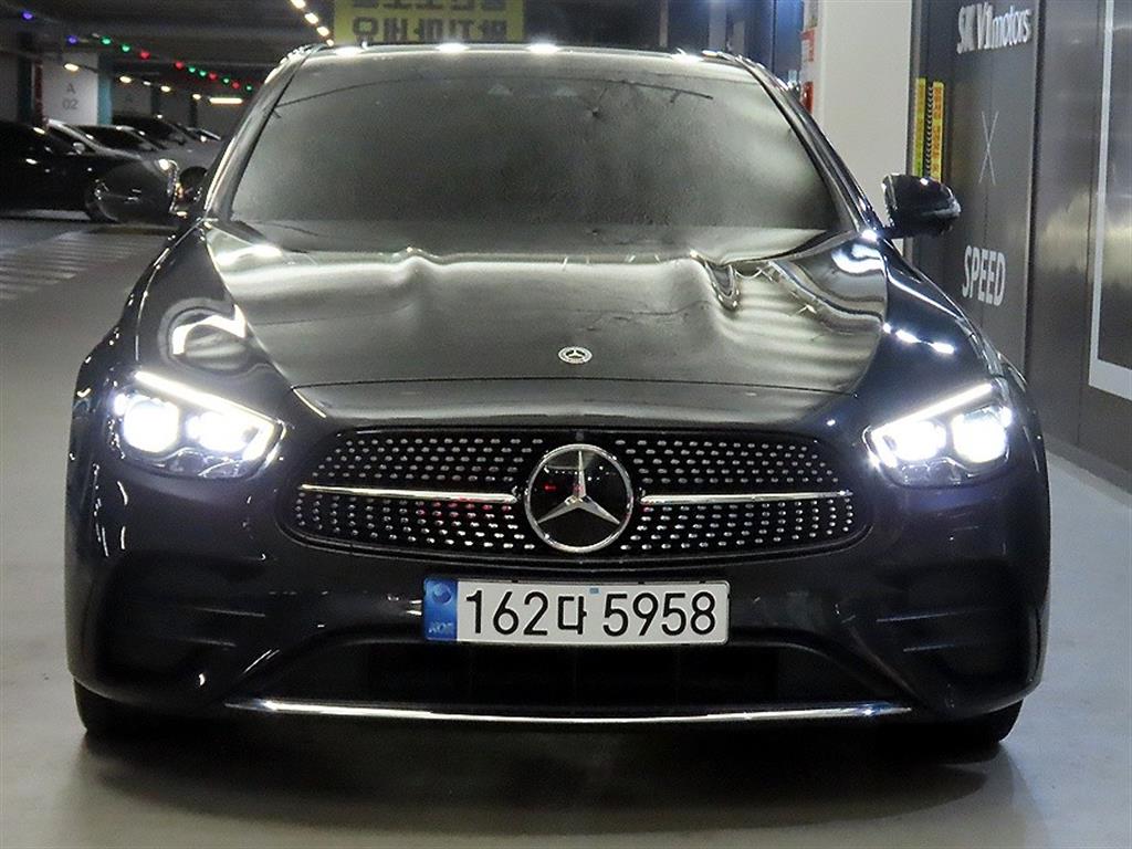 벤츠 E 클래스 E220d 4MATIC AMG라인 사진