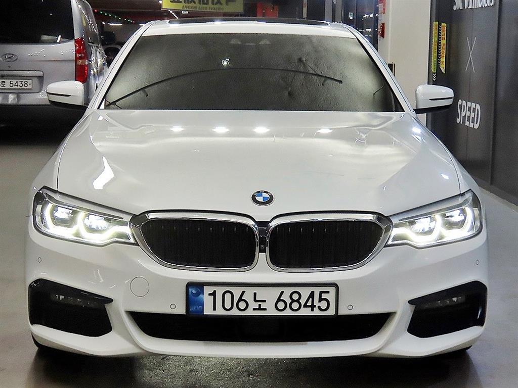 BMW 5시리즈 530i M 스포츠 플러스 사진