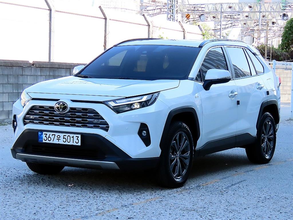 토요타 라브4 2.5 4WD 하이브리드 LTD 사진 2/20