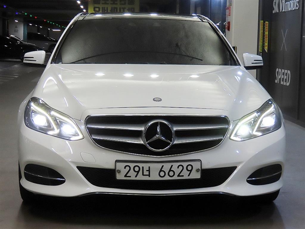 벤츠 E 클래스 E300 아방가르드 사진