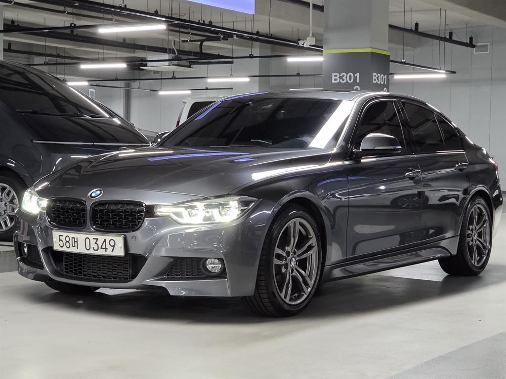 BMW 3시리즈 320i M 스포츠 사진