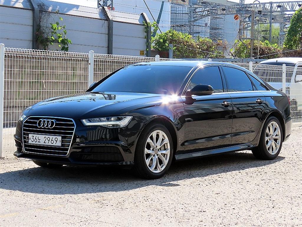 아우디 A6 40 TFSI 기본형 사진 2/20