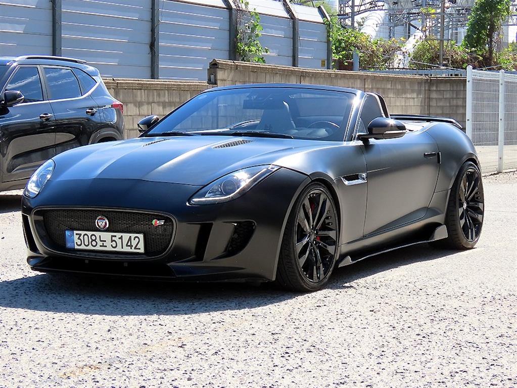 재규어 F-TYPE 3.0 S 컨버터블 사진 2/19