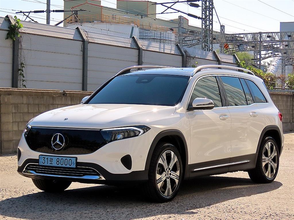 벤츠 EQB 300 4MATIC 사진 2/20