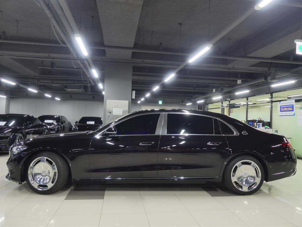 벤츠 S 클래스 마이바흐 S580 4MATIC 사진 2/17